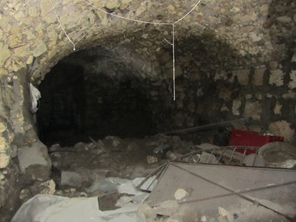 Two stages of roofing, one is Crusader/Mamluk and the other is 19th century